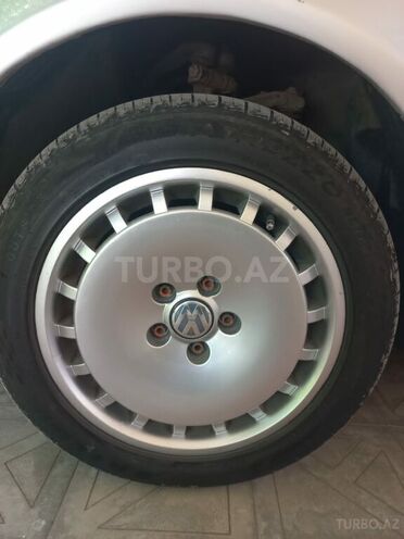Volkswagen Passat 2002, 323,000 km - 2.0 л - Ağstafa
