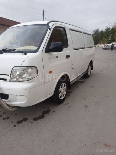 Kia Pregio 2005, 305,400 km - 2.5 l - Şamaxı