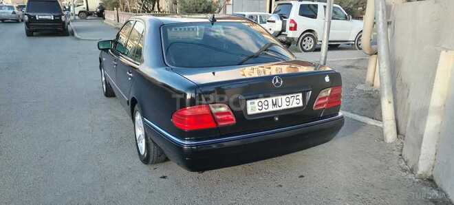 Mercedes E 230 1995, 258,845 km - 2.3 l - Bakı