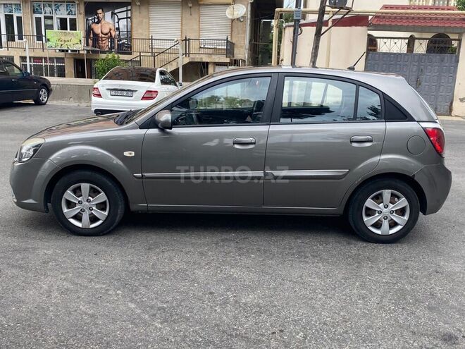 Kia Rio 2010, 210,000 km - 1.5 l - Bakı