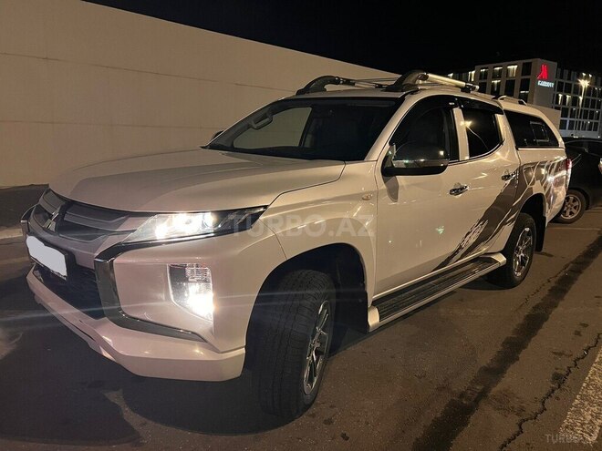 Mitsubishi L200 2021, 72,568 km - 2.4 l - Bakı