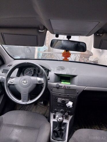 Opel Astra 2006, 300,000 km - 1.3 l - Bakı
