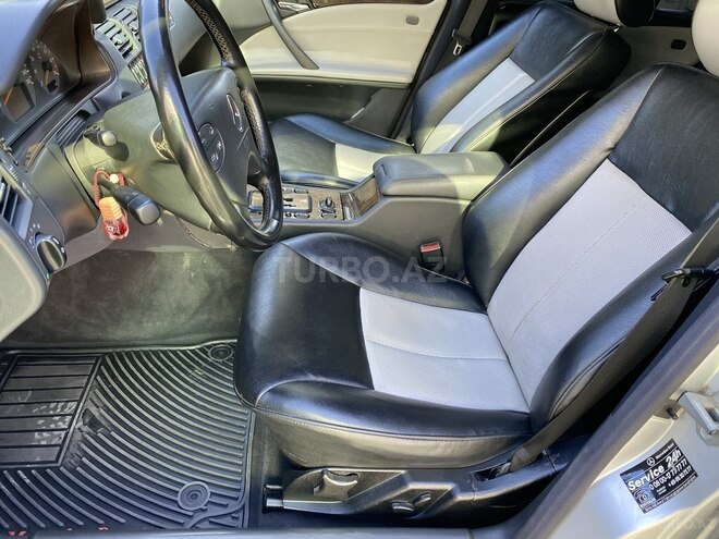 Mercedes E 240 2001, 382,000 km - 2.4 l - Salyan
