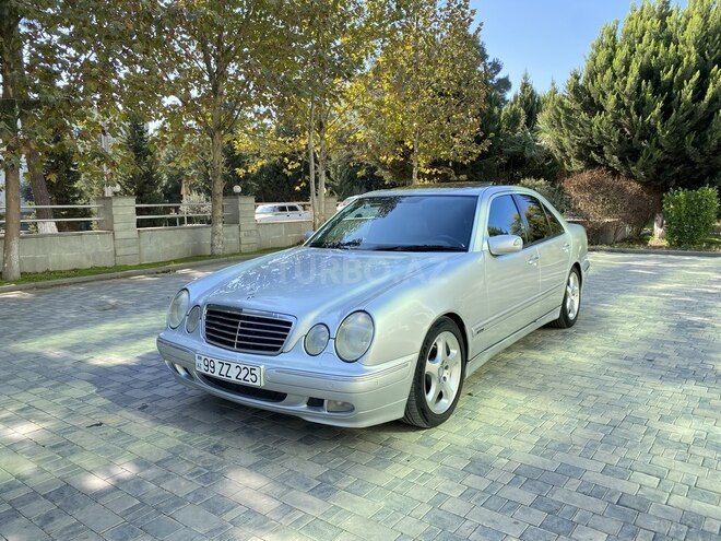 Mercedes E 240 2001, 382,000 km - 2.4 l - Salyan