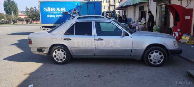 Mercedes E 220 1995, 430,036 km - 2.2 l - Bakı