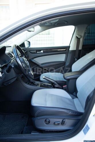 Volkswagen Passat 2014, 170,135 km - 1.8 l - Bakı