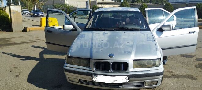 BMW 318 1993, 400,000 km - 1.8 л - Bakı