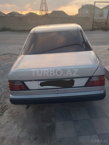 Mercedes E 200 1992, 355,000 km - 2.0 л - Bakı