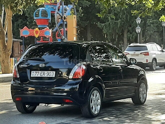 Kia Rio 2010, 135,000 km - 1.4 l - Bakı