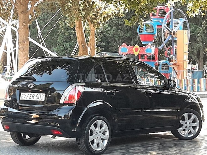 Kia Rio 2010, 135,000 km - 1.4 l - Bakı