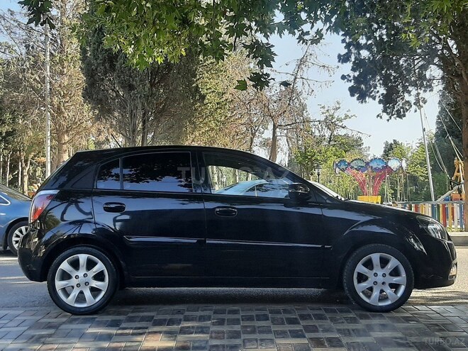 Kia Rio 2010, 135,000 km - 1.4 l - Bakı