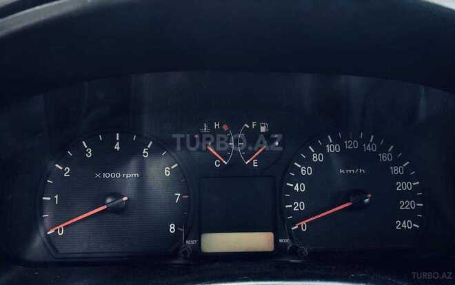 Hyundai Sonata 2002, 280,000 km - 2.0 l - Qusar