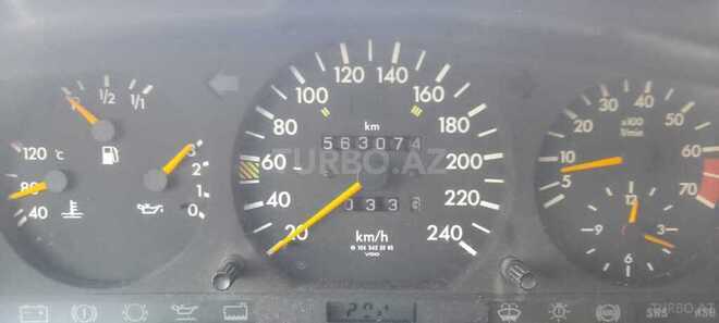 Mercedes E 220 1993, 500,000 km - 2.2 l - Bakı