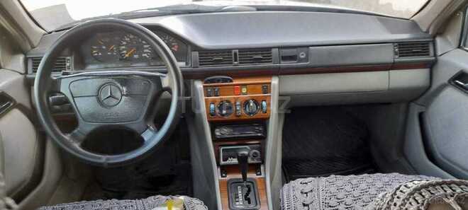 Mercedes E 220 1993, 500,000 km - 2.2 l - Bakı