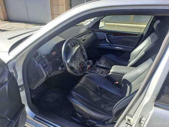 Mercedes E 270 2001, 315,000 km - 2.7 l - Gəncə