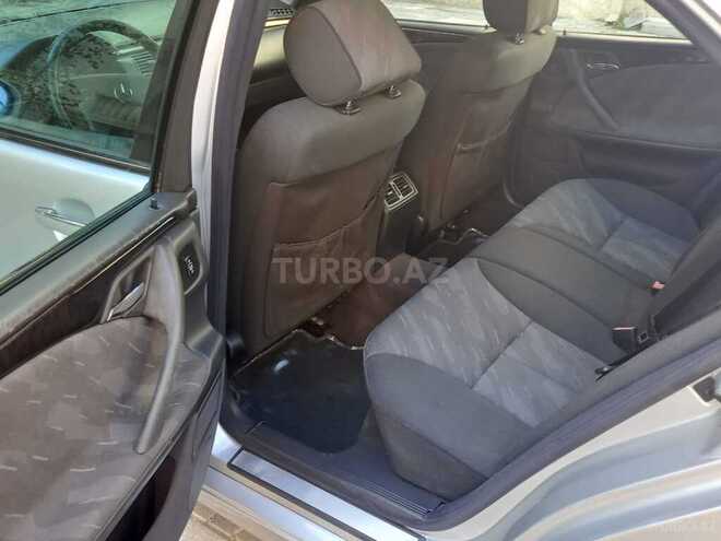 Mercedes E 240 2000, 231,000 km - 2.4 l - Bakı
