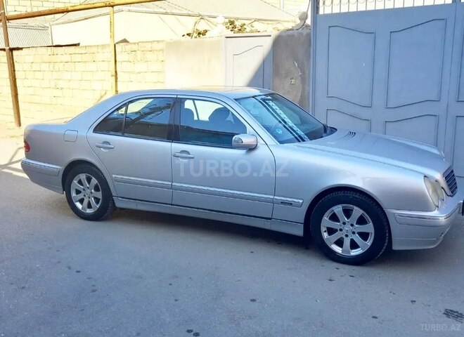 Mercedes E 240 2000, 231,000 km - 2.4 l - Bakı