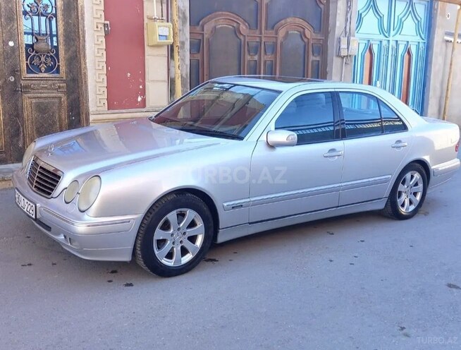 Mercedes E 240 2000, 231,000 km - 2.4 l - Bakı