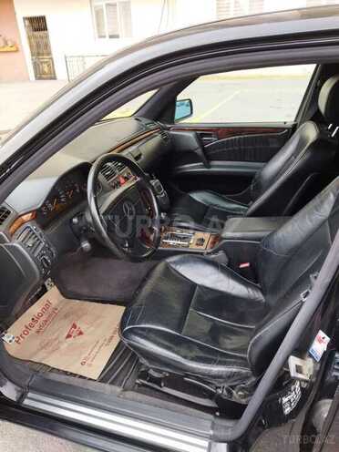 Mercedes E 300 1998, 490,000 km - 3.0 л - Bakı