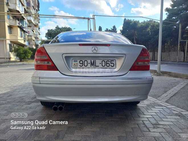 Mercedes C 220 2001, 320,000 km - 2.2 l - Bakı