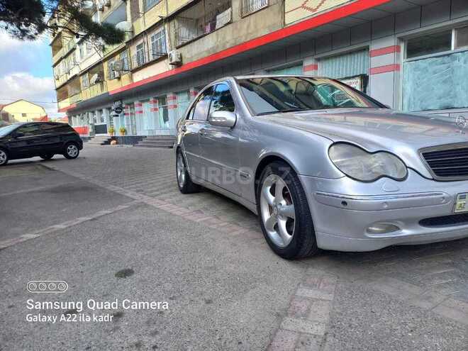 Mercedes C 220 2001, 320,000 km - 2.2 l - Bakı
