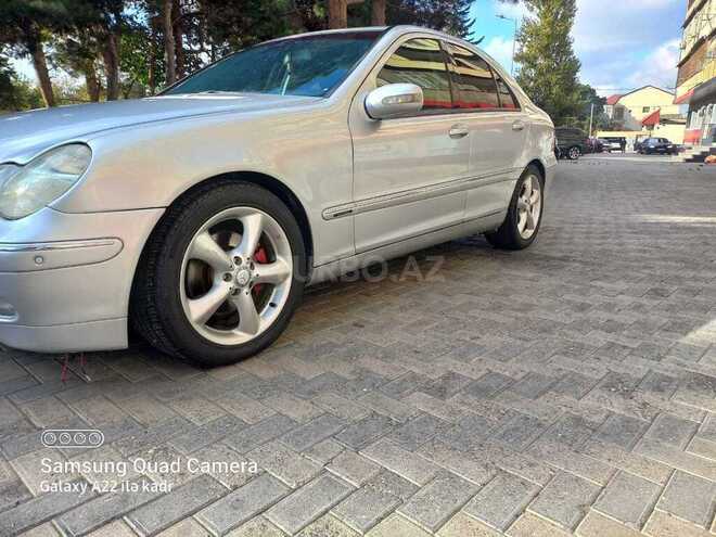 Mercedes C 220 2001, 320,000 km - 2.2 l - Bakı