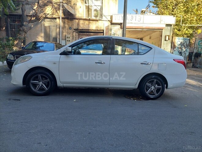 Nissan Sunny 2013, 392,000 km - 1.5 л - Bakı