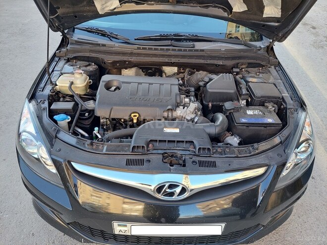 Hyundai i30 2011, 215,700 km - 1.6 l - Bakı