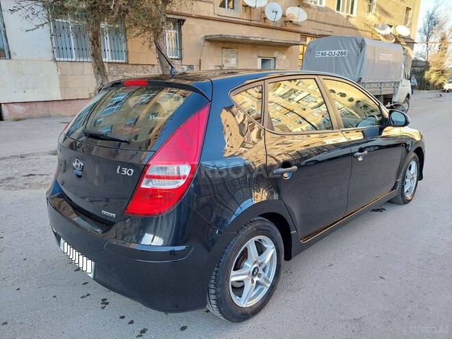 Hyundai i30 2011, 215,700 km - 1.6 l - Bakı