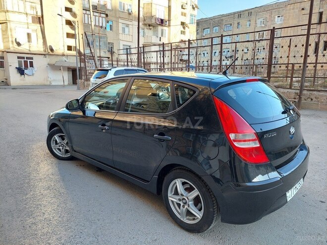 Hyundai i30 2011, 215,700 km - 1.6 l - Bakı