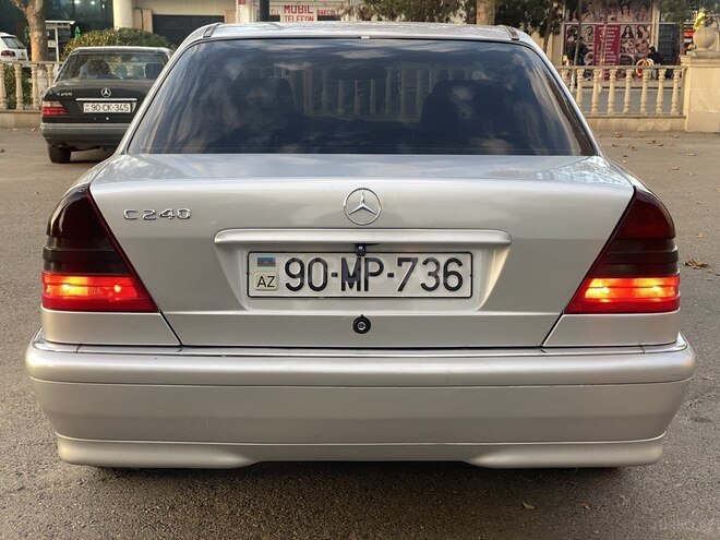 Mercedes C 240 1999, 340,000 km - 2.4 л - Saatlı