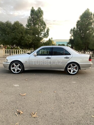 Mercedes C 240 1999, 340,000 km - 2.4 л - Saatlı