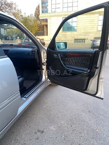 Mercedes C 240 1999, 340,000 km - 2.4 л - Saatlı