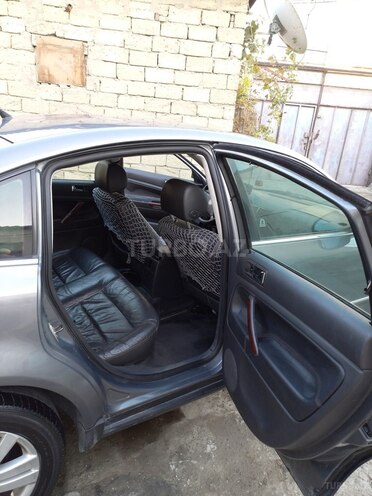 Volkswagen Passat 2004, 200,212 km - 1.8 л - Bakı