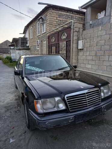 Mercedes E 220 1995, 450,000 km - 2.2 l - Göyçay