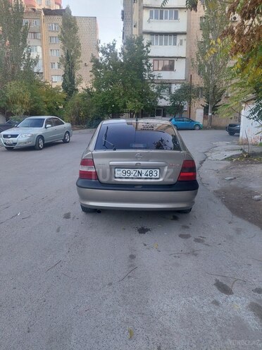 Opel Vectra 1997, 310,000 km - 2.0 л - Bakı