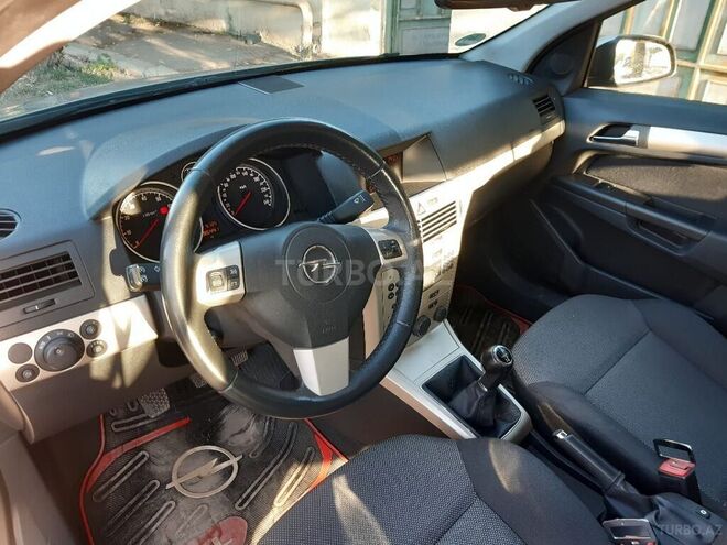 Opel Astra 2008, 95,000 km - 1.4 l - Beyləqan