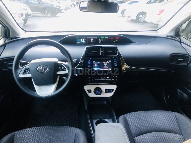 Toyota Prius 2017, 50,000 km - 1.8 l - Bakı