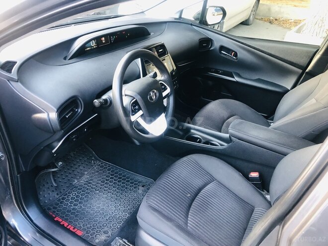 Toyota Prius 2017, 50,000 km - 1.8 l - Bakı