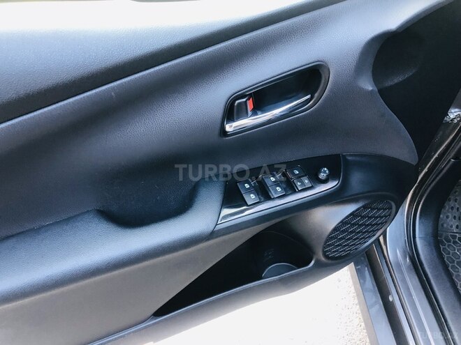 Toyota Prius 2017, 50,000 km - 1.8 l - Bakı