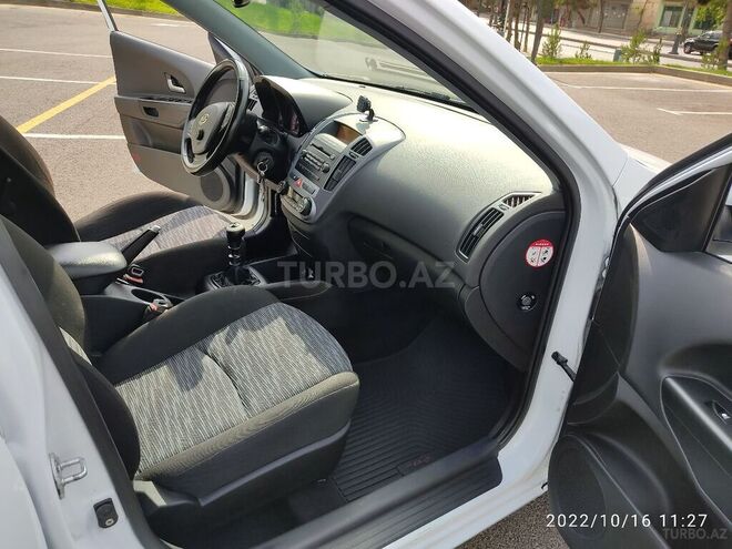 Kia Ceed 2009, 248,000 km - 1.6 l - Bakı