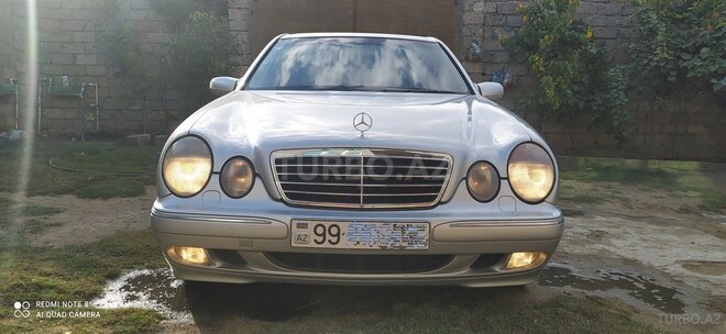 Mercedes E 220 2001, 364,000 km - 2.2 l - Bakı