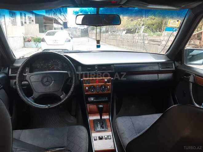 Mercedes E 220 1994, 440,000 km - 2.2 л - Bakı