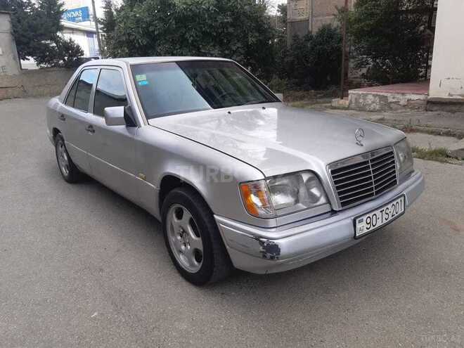 Mercedes E 220 1994, 440,000 km - 2.2 л - Bakı