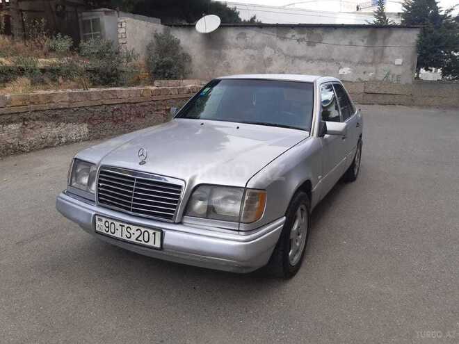 Mercedes E 220 1994, 440,000 km - 2.2 л - Bakı
