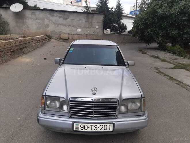 Mercedes E 220 1994, 440,000 km - 2.2 л - Bakı