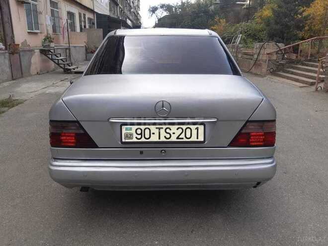 Mercedes E 220 1994, 440,000 km - 2.2 л - Bakı