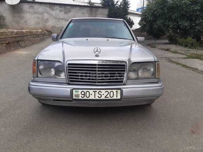 Mercedes E 220 1994, 440,000 km - 2.2 л - Bakı