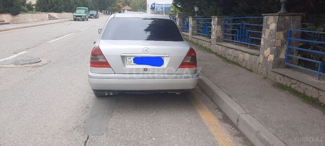 Mercedes C 280 1995, 440,000 km - 2.8 l - Qusar