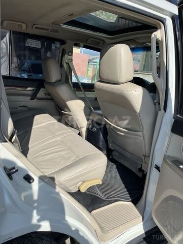 Mitsubishi Pajero 2008, 194,965 km - 3.0 l - Bakı